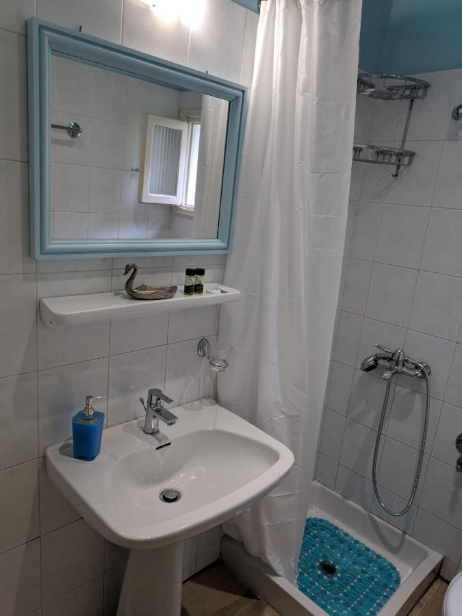 Helena'S Rooms Касиопи Екстериор снимка