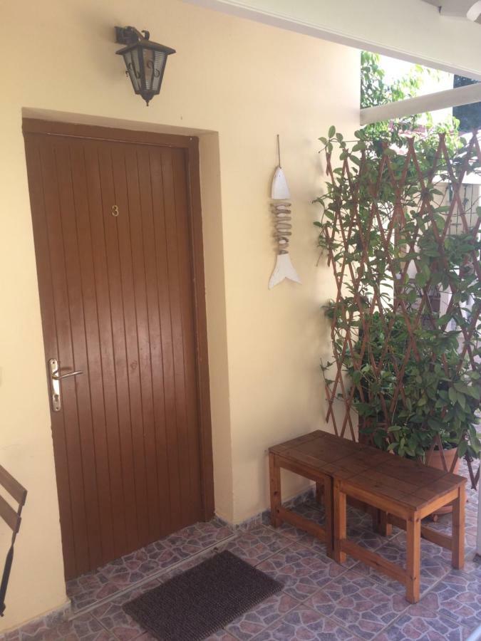 Helena'S Rooms Касиопи Екстериор снимка